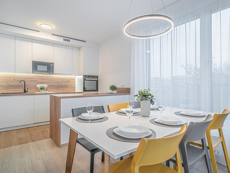 Pronájem bytu 3+kk 87 m² - foto 3