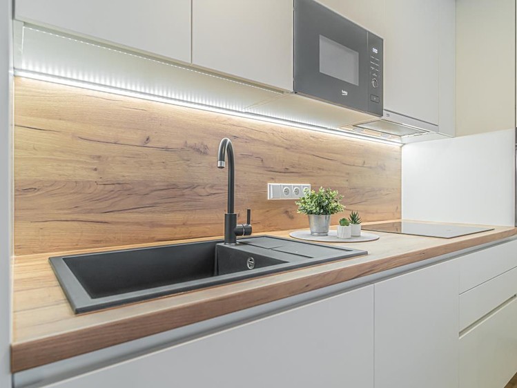 Pronájem bytu 3+kk 82 m² - foto 4