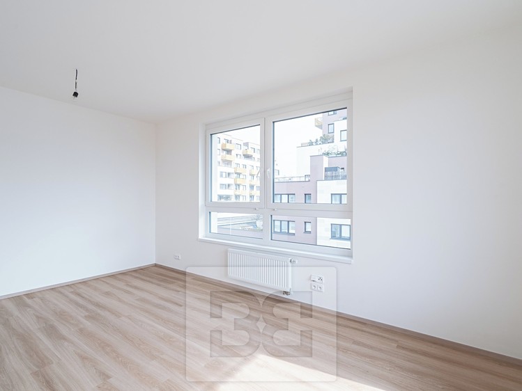 Pronájem bytu 1+kk 34 m² - foto 3