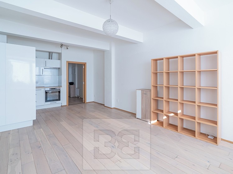 Pronájem bytu 1+kk 34 m² - foto 4