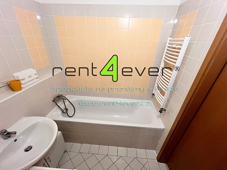 Pronájem bytu 3+kk 53 m² - foto 2