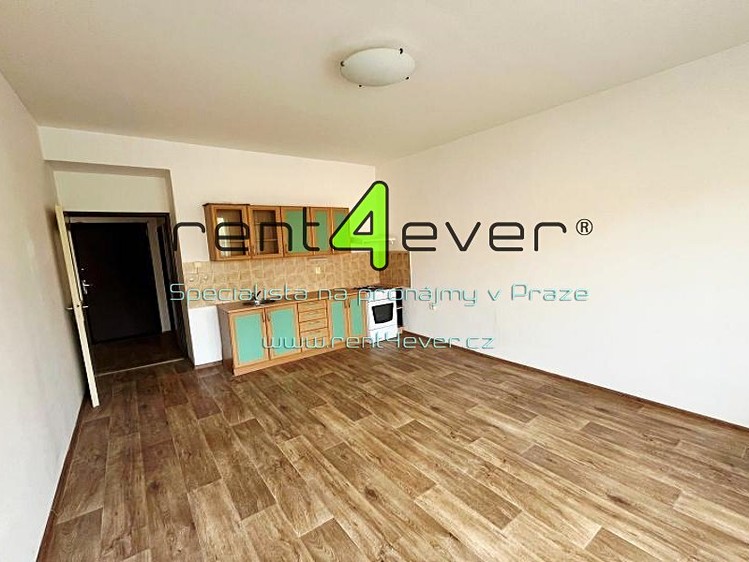 Pronájem bytu 2+kk 59 m² - foto 3