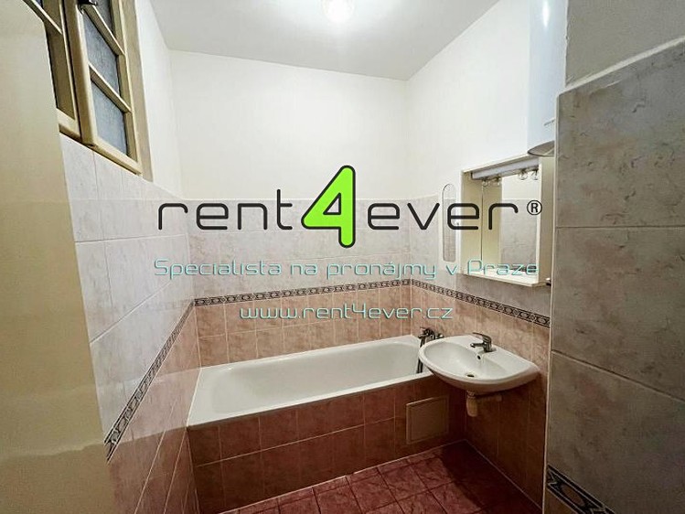 Pronájem bytu 2+kk 59 m² - foto 2