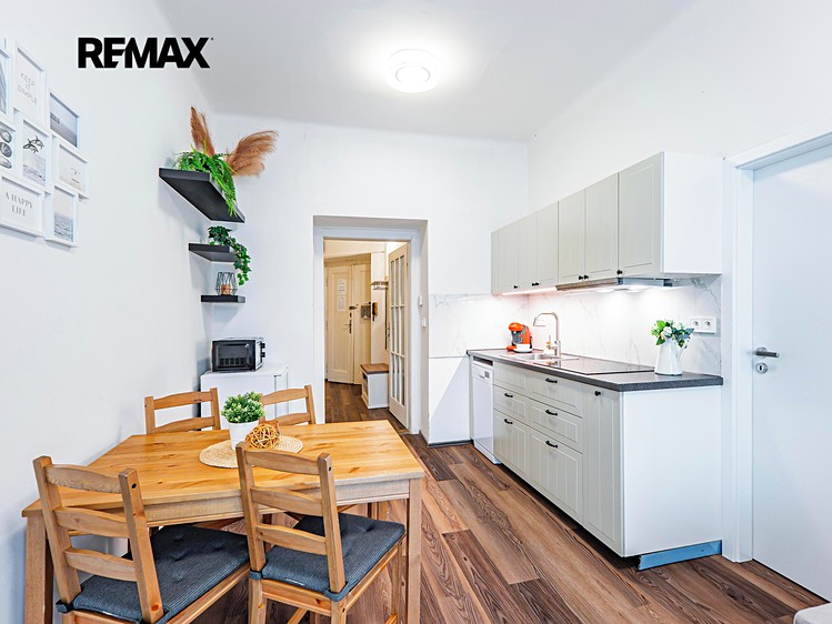 Pronájem bytu 2+kk 48 m² - foto 3