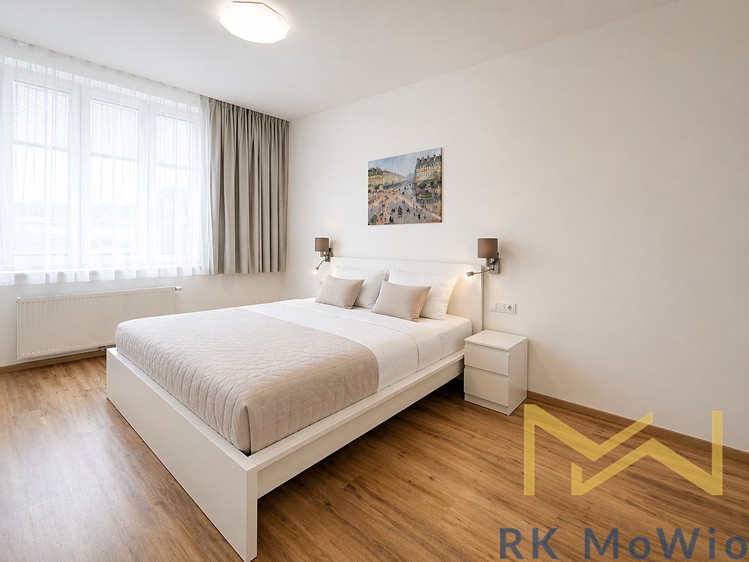 Pronájem bytu 2+kk 73 m² - foto 3