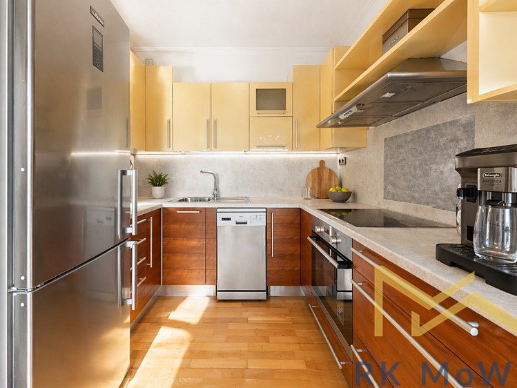 Pronájem bytu 3+kk 94 m² - foto 3