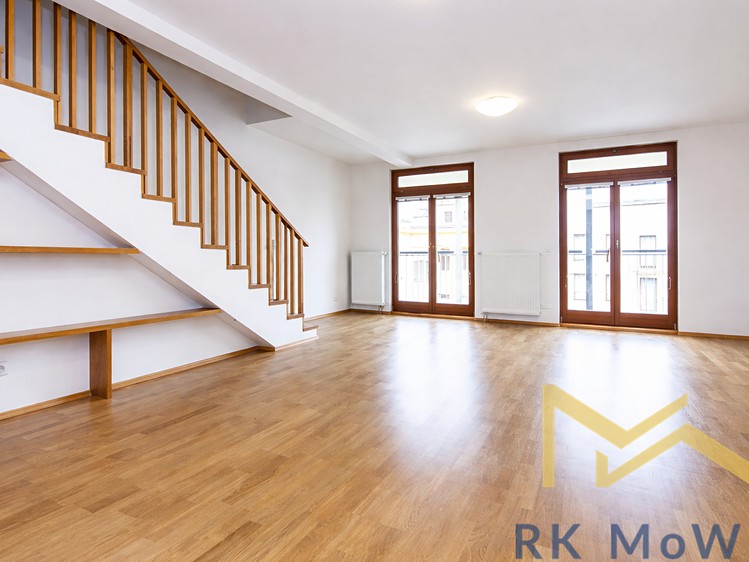 Pronájem bytu 5+1 168 m² - foto 1