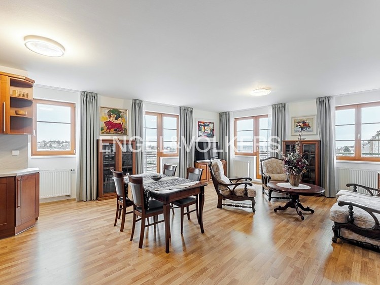 Pronájem bytu 3+kk 110 m² - foto 1