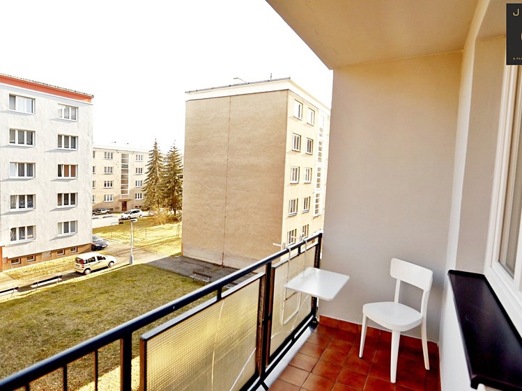 Pronájem bytu 2+1 59 m² - foto 3