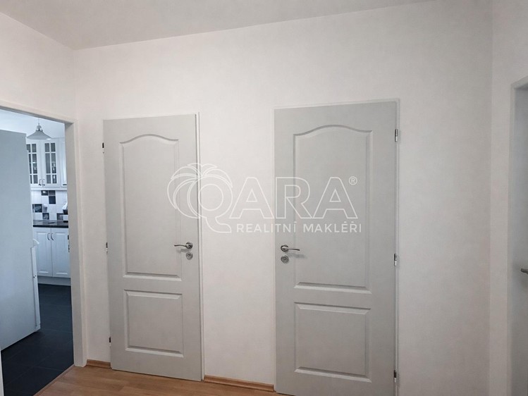 Pronájem bytu 4+1 110 m² (Jednopodlažní) - foto 4
