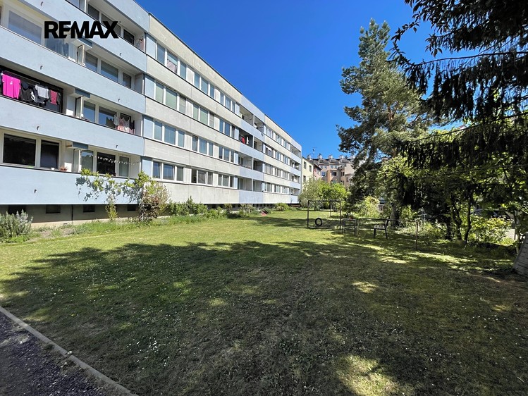 Pronájem bytu 2+1 51 m² - foto 1