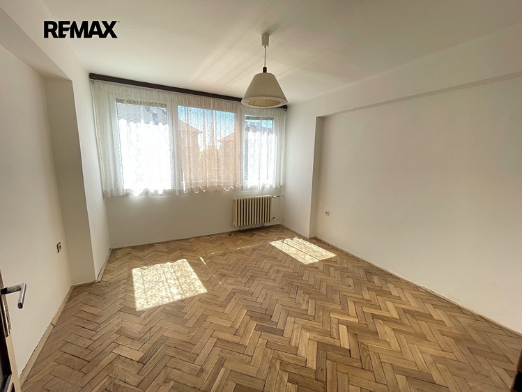 Pronájem bytu 2+1 51 m² - foto 2