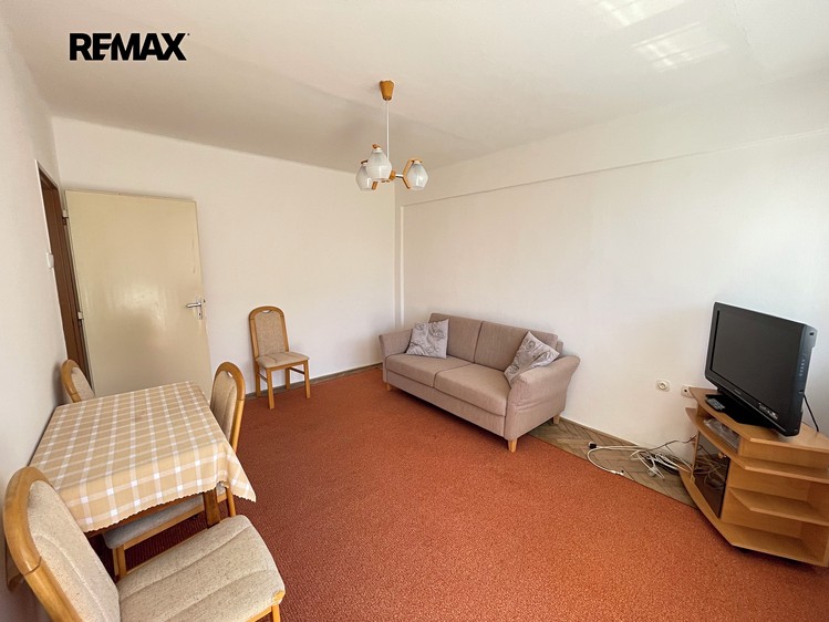 Pronájem bytu 2+1 51 m² - foto 4