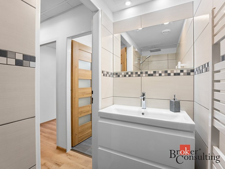 Pronájem bytu 1+kk 33 m² - foto 5