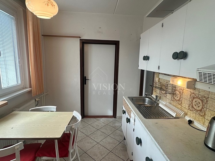 Pronájem bytu 3+1 73 m² (Jednopodlažní) - foto 1