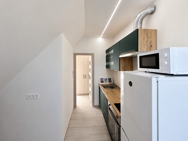 Pronájem bytu 2+kk 35 m² (Podkrovní) - foto 3