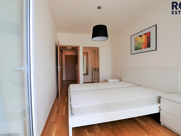 Pronájem bytu 2+kk 58 m² - foto 2