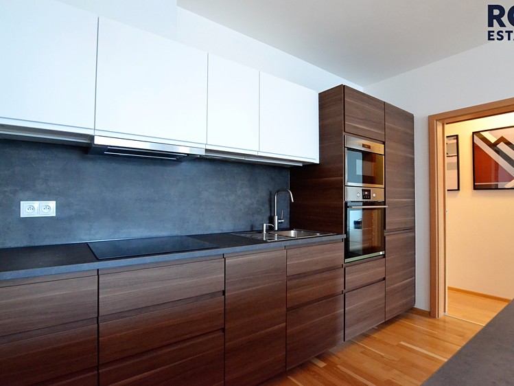 Pronájem bytu 2+kk 58 m² - foto 6