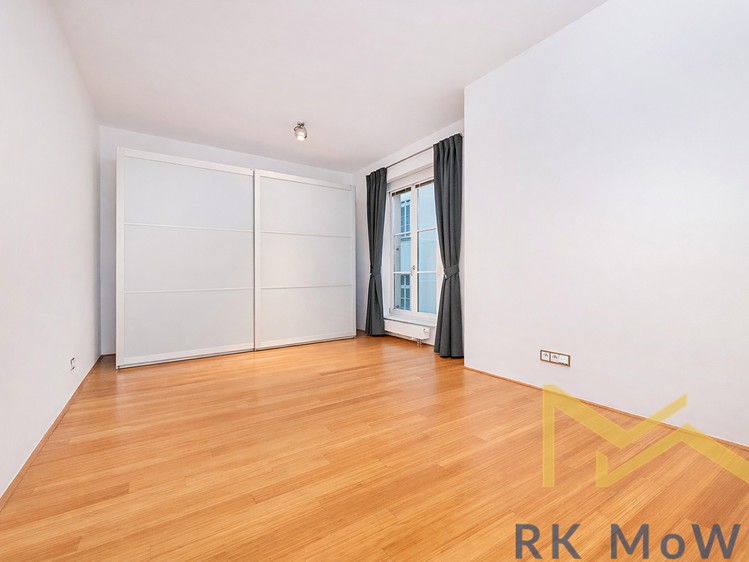 Pronájem bytu 4+kk 135 m² - foto 2