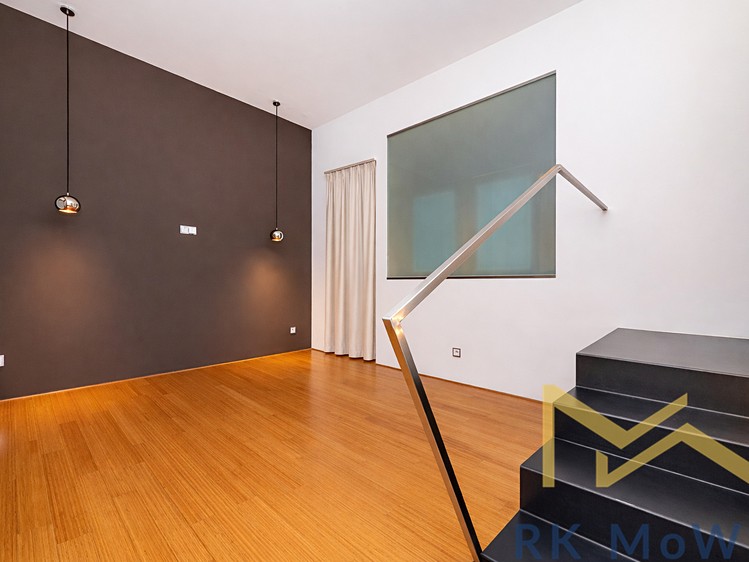 Pronájem bytu 4+kk 135 m² - foto 3