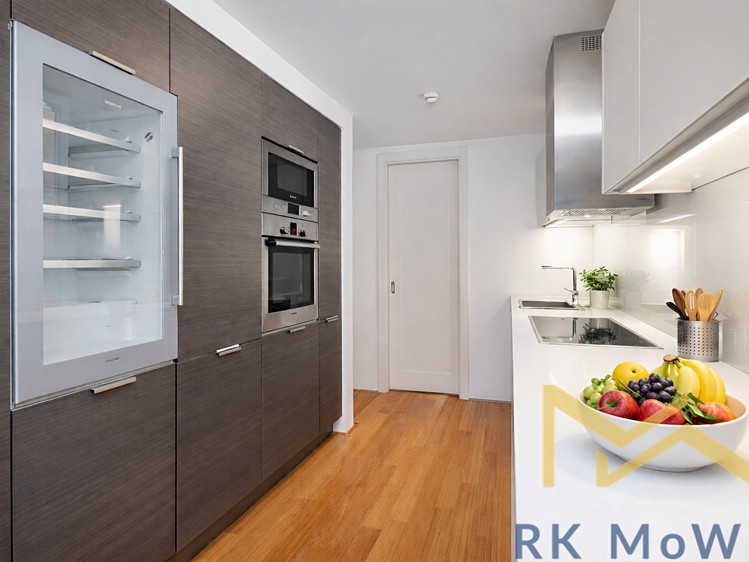 Pronájem bytu 4+kk 135 m² - foto 4