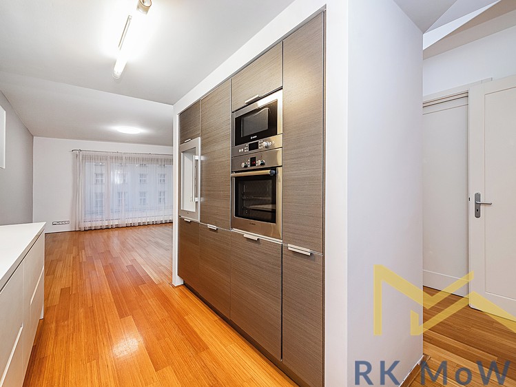 Pronájem bytu 4+kk 135 m² - foto 7