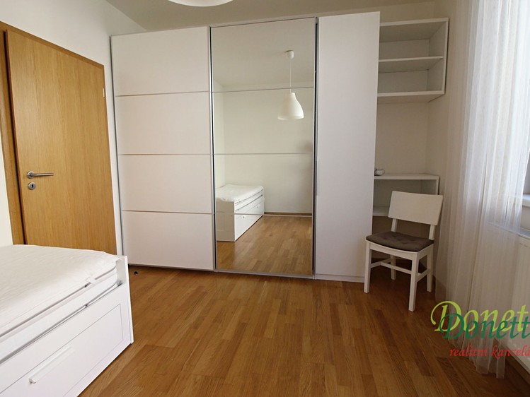 Pronájem bytu 3+kk 70 m² - foto 7