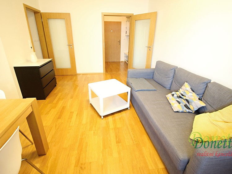 Pronájem bytu 3+kk 70 m² - foto 5