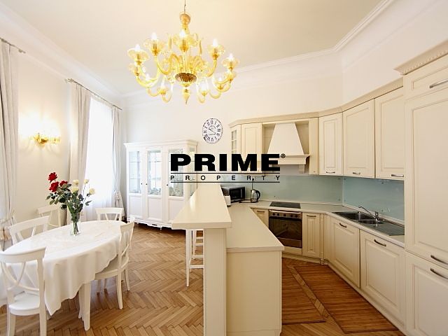 Pronájem bytu 3+1 122 m² - foto 7