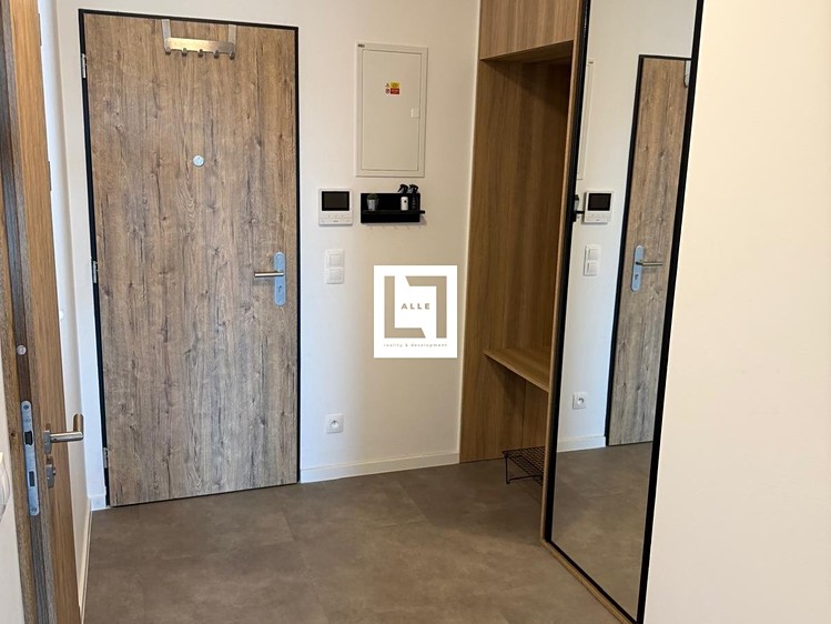 Pronájem bytu 3+kk 73 m² - foto 2