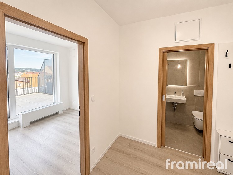 Pronájem bytu 2+kk 39 m² - foto 5
