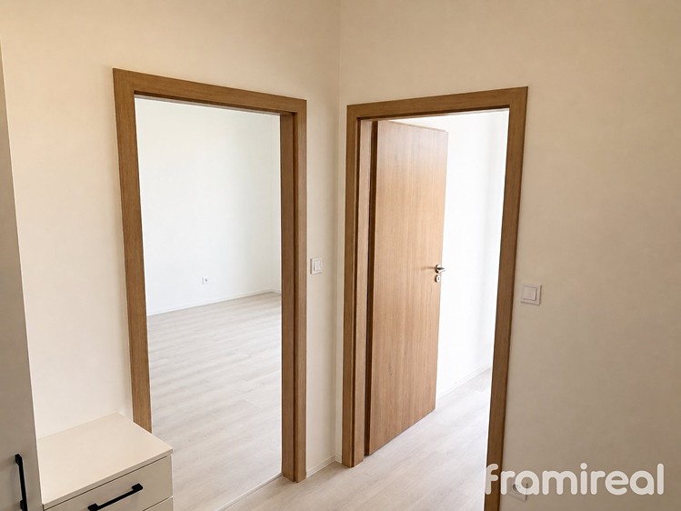 Pronájem bytu 2+kk 39 m² - foto 6