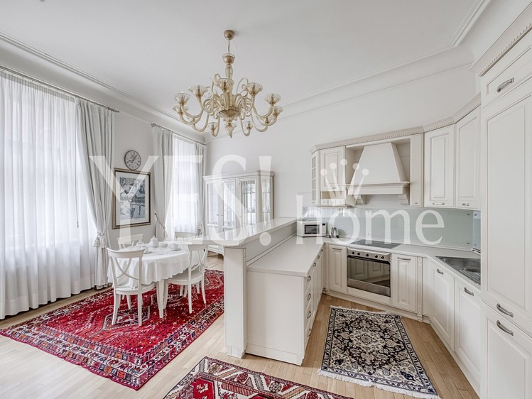Pronájem bytu 3+kk 77 m² - foto 1