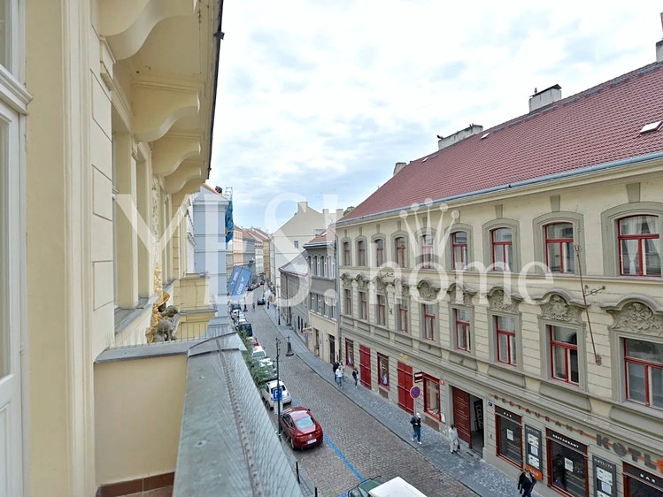 Pronájem bytu 3+kk 77 m² - foto 4
