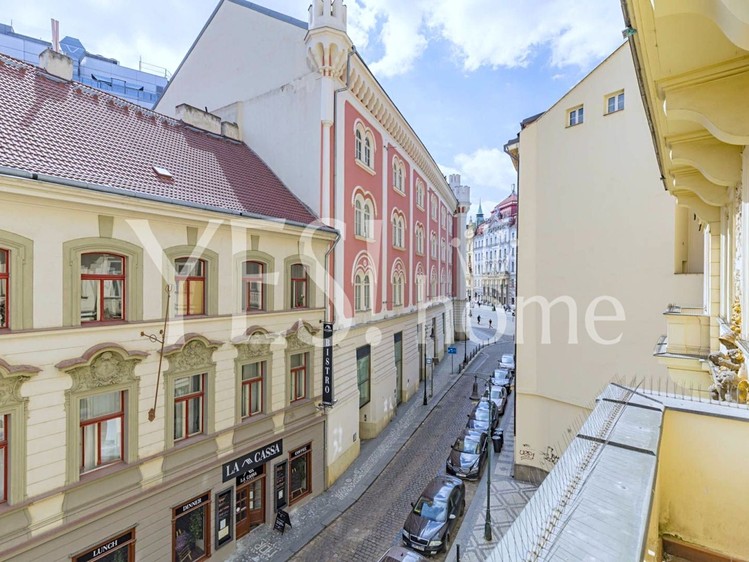 Pronájem bytu 3+kk 77 m² - foto 3