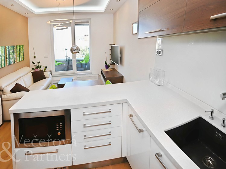 Pronájem bytu 2+kk 43 m² - foto 4