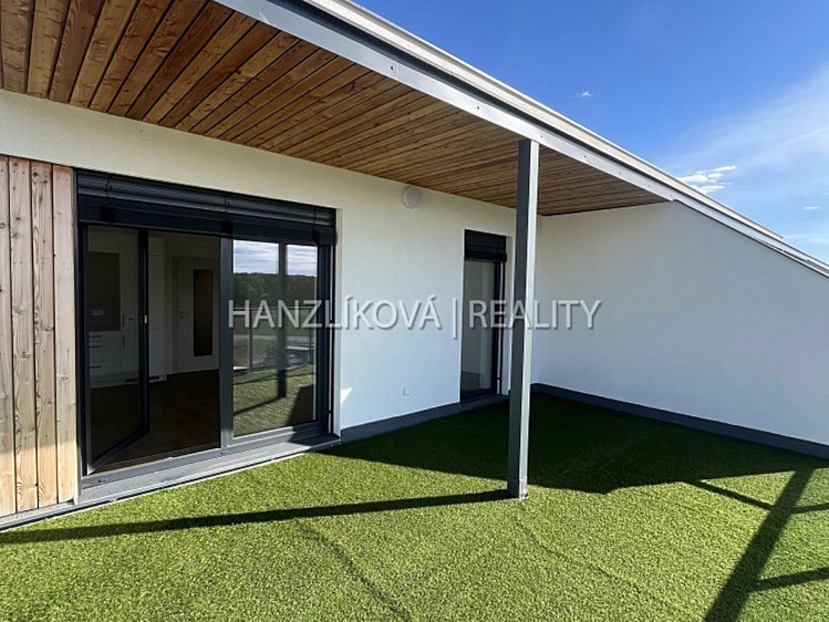 Pronájem bytu 3+kk 83 m² - foto 6