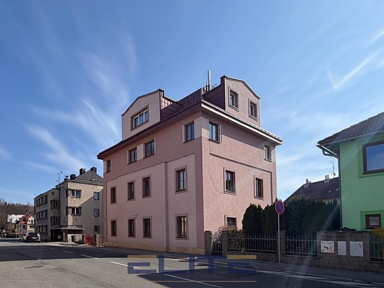 Pronájem bytu 2+1 48 m² - foto 1