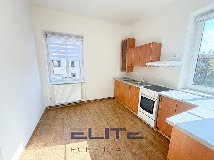 Pronájem bytu 2+1 48 m² - foto 6
