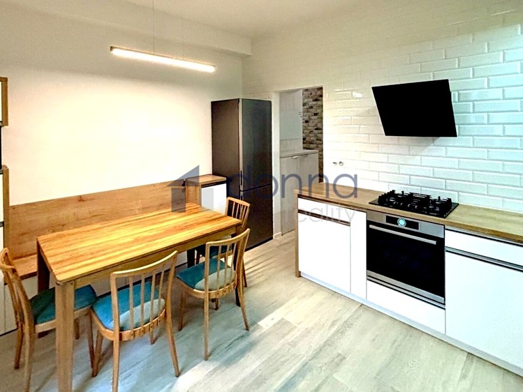 Pronájem bytu 2+1 70 m² - foto 1