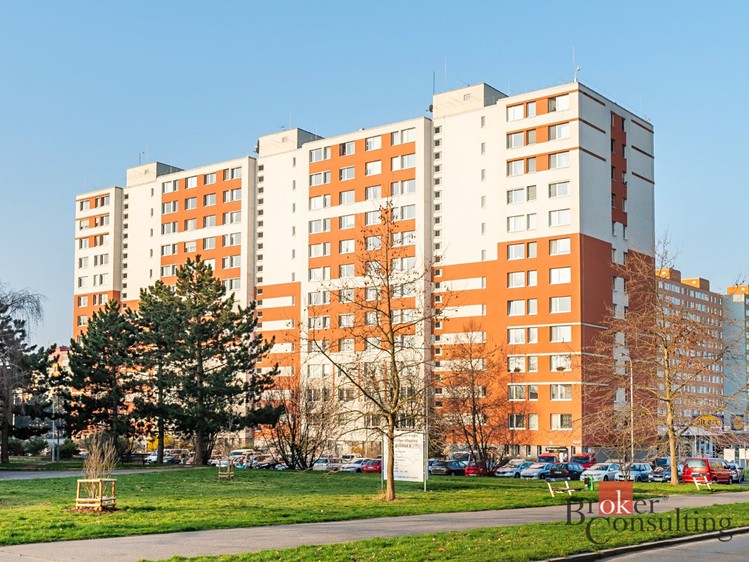 Pronájem bytu 3+kk 72 m² - foto 3