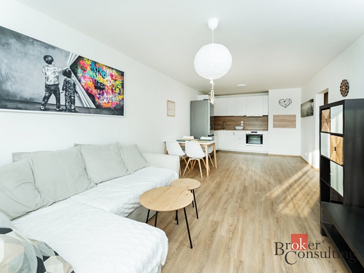 Pronájem bytu 3+kk 72 m² - foto 6
