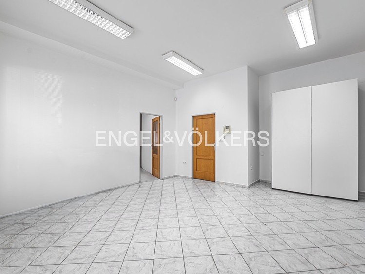 Pronájem bytu 4+1 165 m² - foto 6