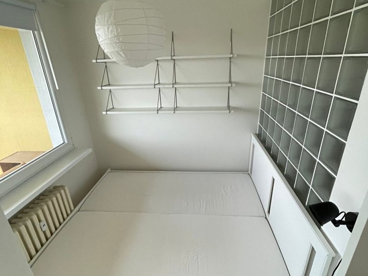 Pronájem bytu 1+1 56 m² - foto 4