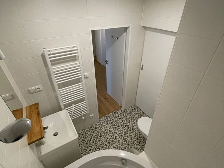 Pronájem bytu 1+1 56 m² - foto 6