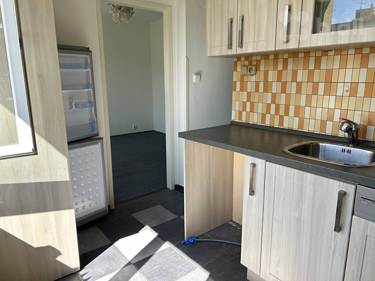 Pronájem bytu 2+1 51 m² - foto 3