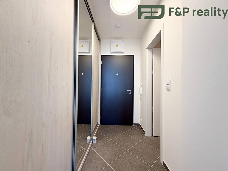 Pronájem bytu 2+kk 40 m² - foto 4