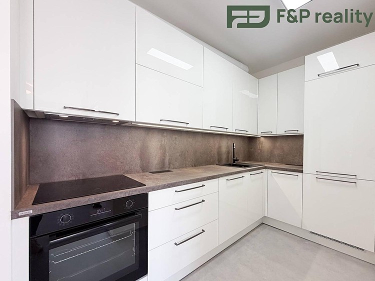 Pronájem bytu 2+kk 40 m² - foto 2