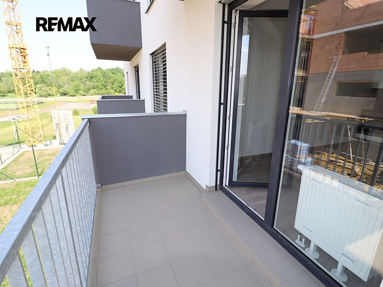 Pronájem bytu 1+kk 30 m² - foto 4
