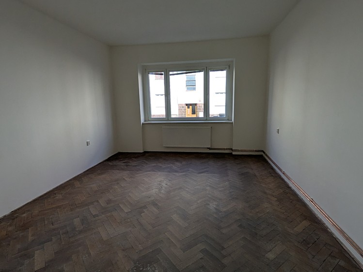 Pronájem bytu 1+1 45 m² (Jednopodlažní) - foto 2